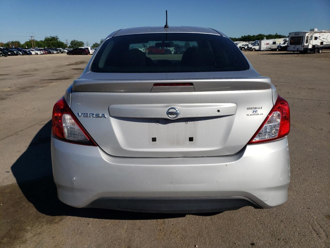 2017 Nissan Versa S vin: 3N1CN7APXHL851047