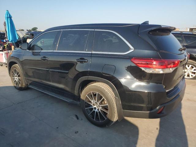 VIN 5TDKZRFH7HS214654 2017 Toyota Highlander, SE no.2