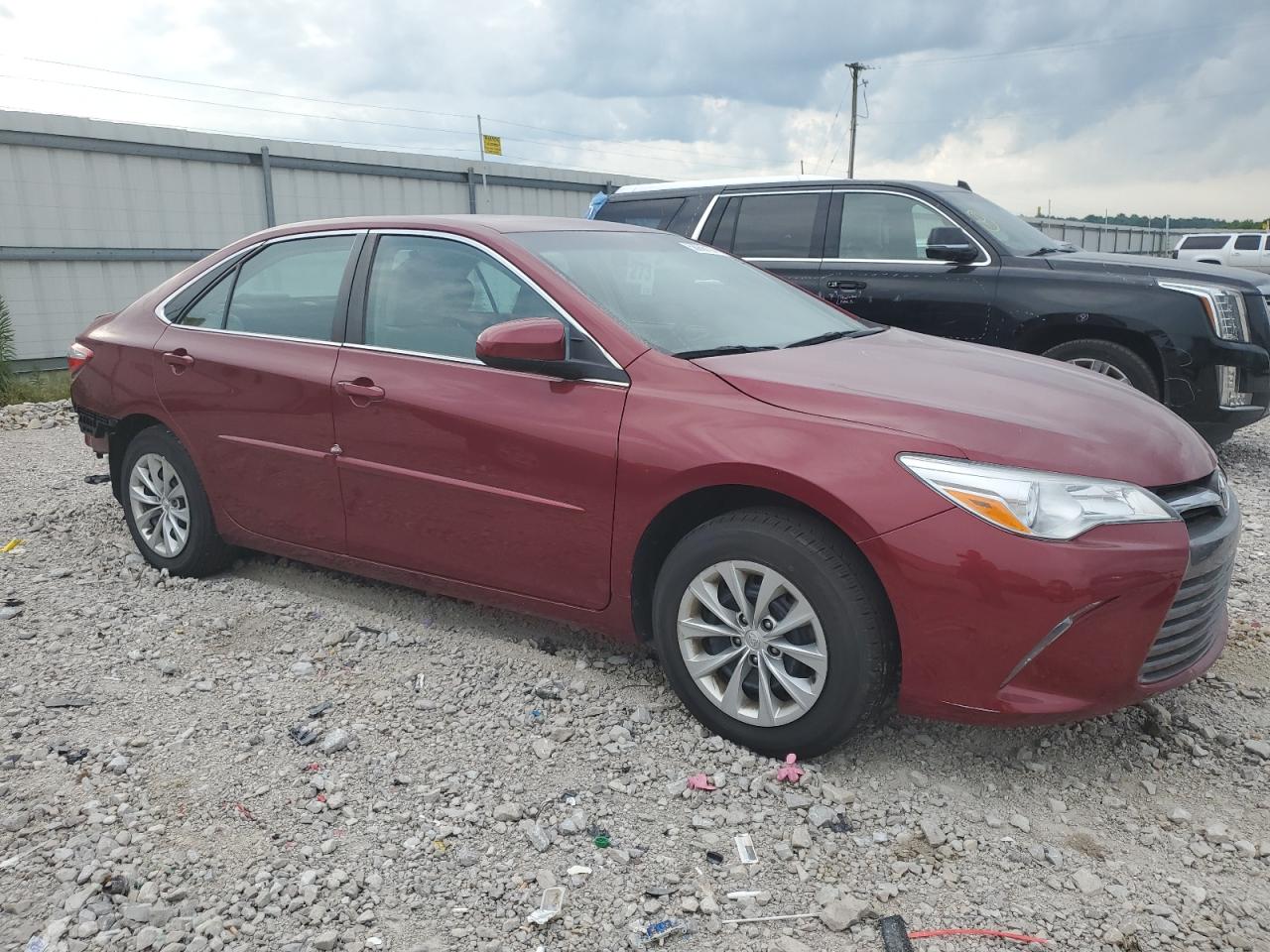 2017 Toyota Camry Le vin: 4T1BF1FK6HU747835