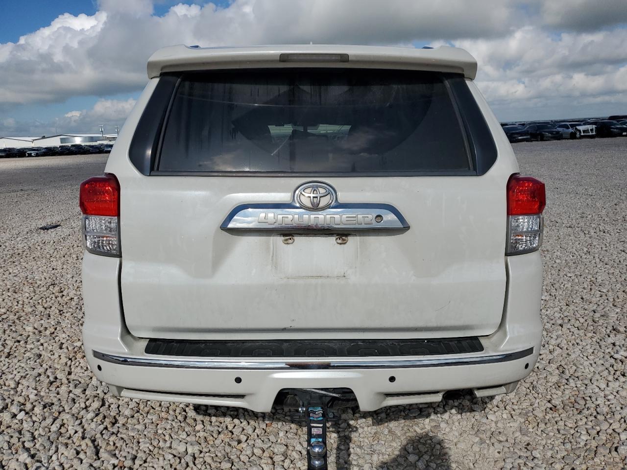 JTEZU5JR3D5047095 2013 Toyota 4Runner Sr5