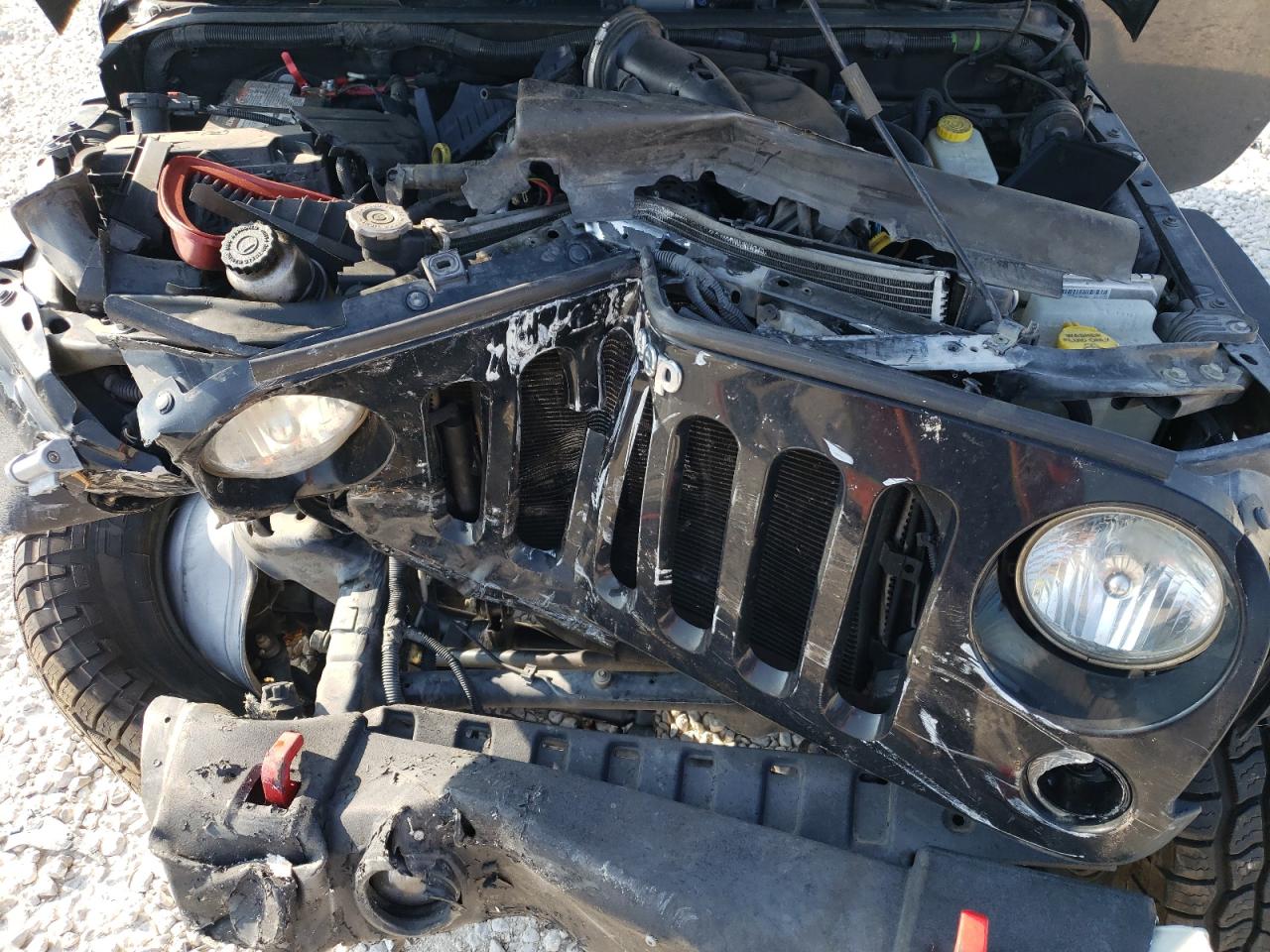 1C4AJWAG4FL585253 2015 Jeep Wrangler Sport