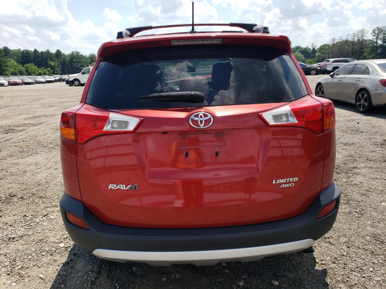 2015 Toyota Rav4 Limited vin: JTMDFREV7FJ045822