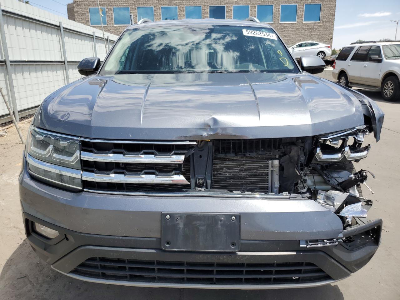 2019 Volkswagen Atlas Se vin: 1V2UR2CA0KC566344