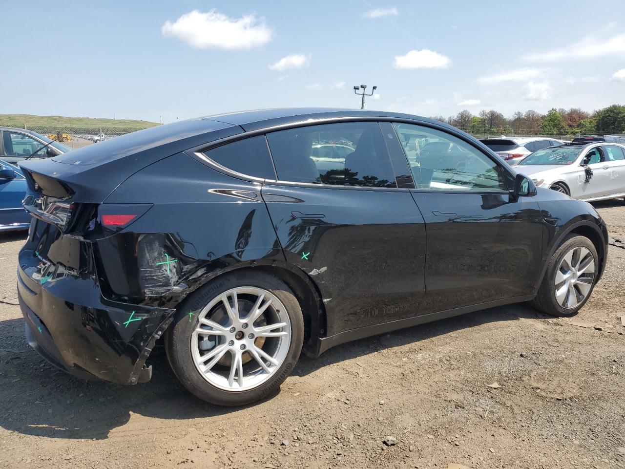 7SAYGDEE9PA108297 2023 Tesla Model Y