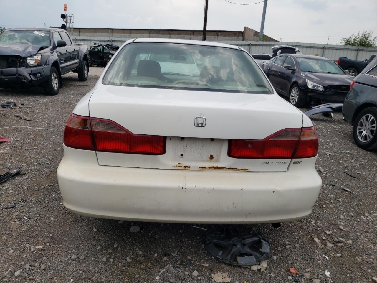 1HGCG565XXA142385 1999 Honda Accord Ex