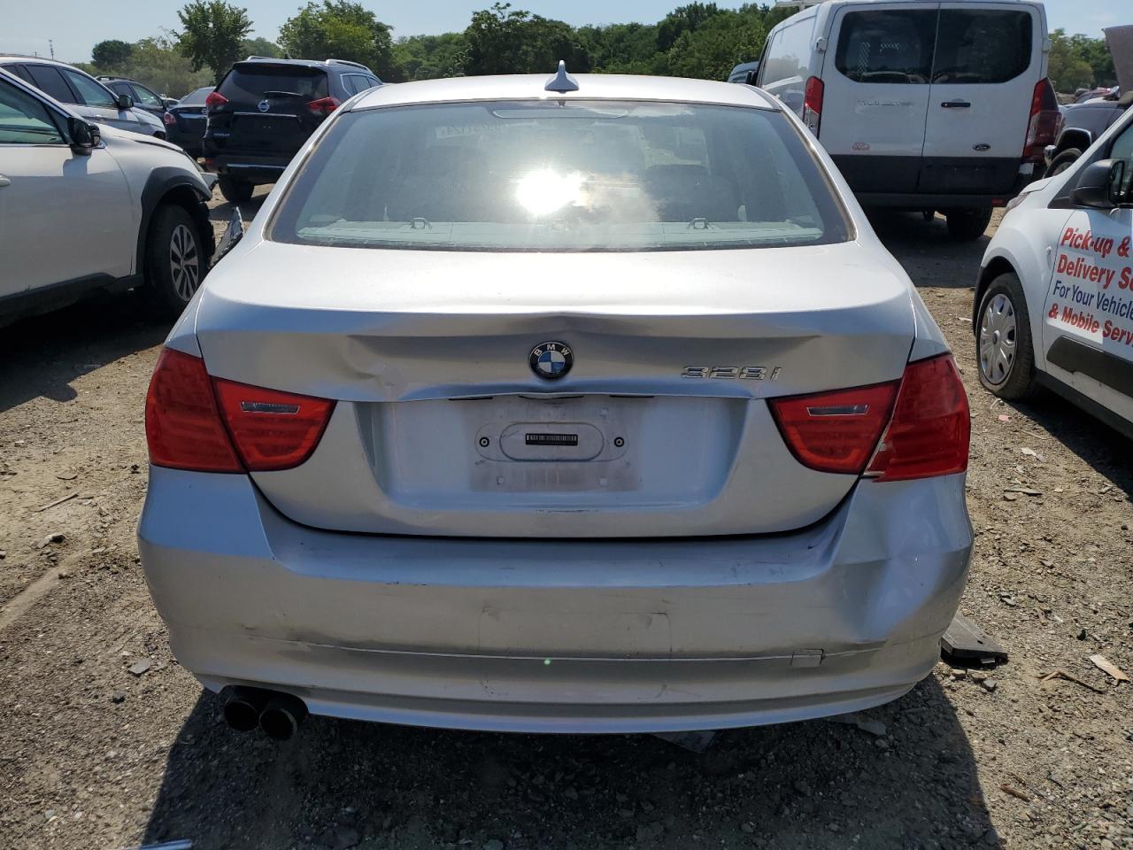 WBAPK73549A455706 2009 BMW 328 Xi