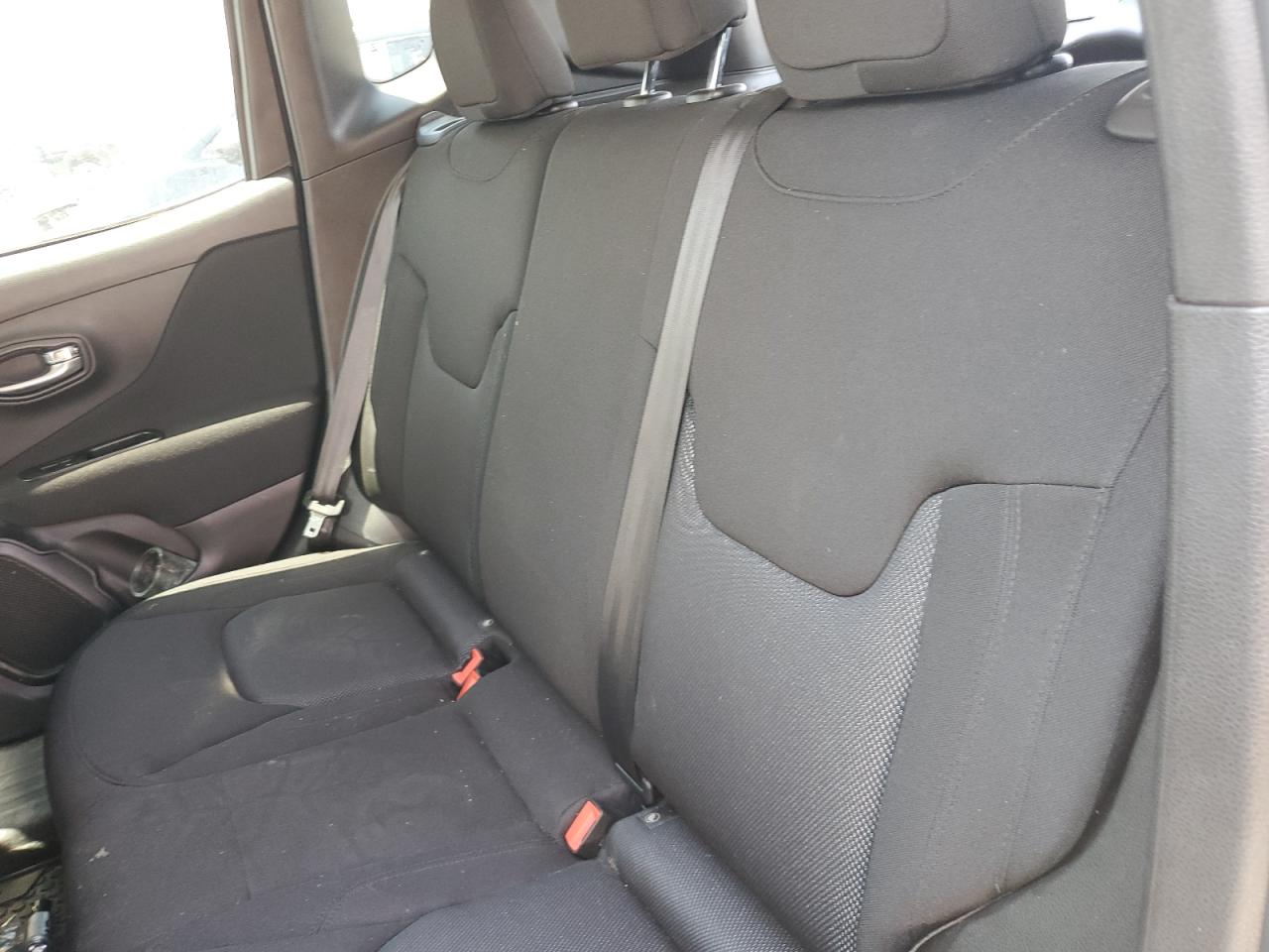 ZACNJDAB3MPN27859 2021 Jeep Renegade Sport