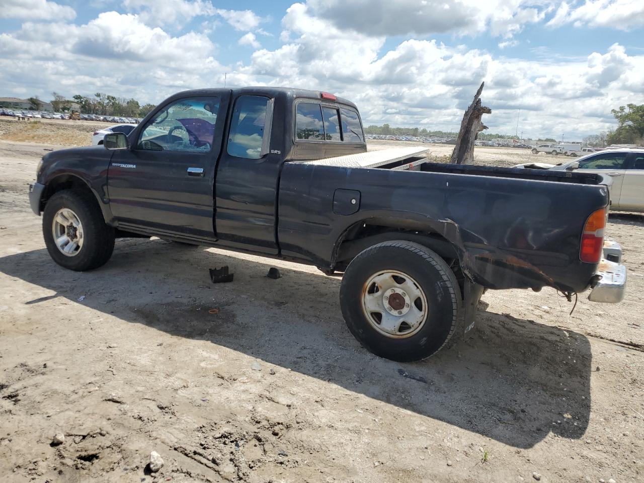 4TAWM72N1WZ094518 1998 Toyota Tacoma Xtracab