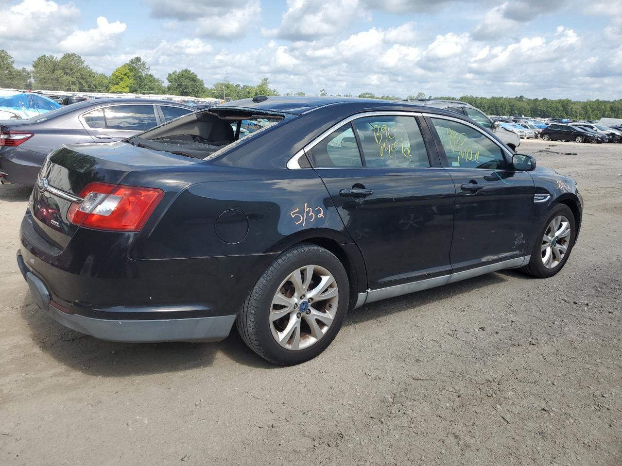 1FAHP2EW9AG162084 2010 Ford Taurus Sel