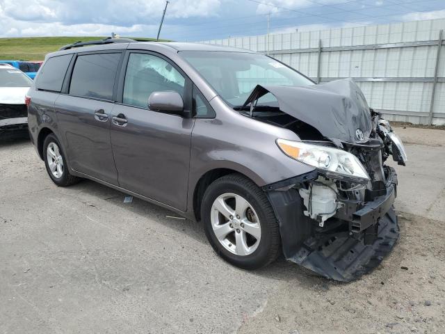 VIN 5TDKK3DC2GS695694 2016 Toyota Sienna, LE no.4