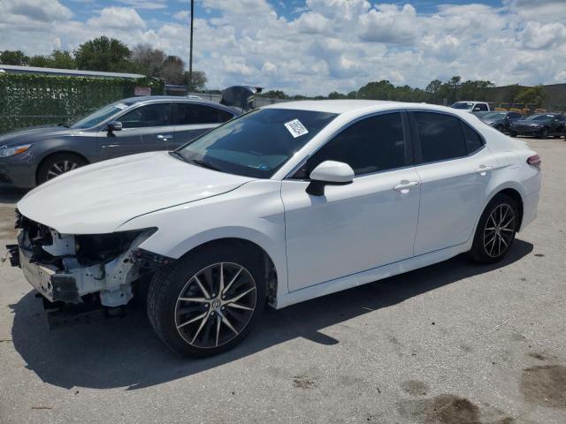 2021 Toyota Camry, SE