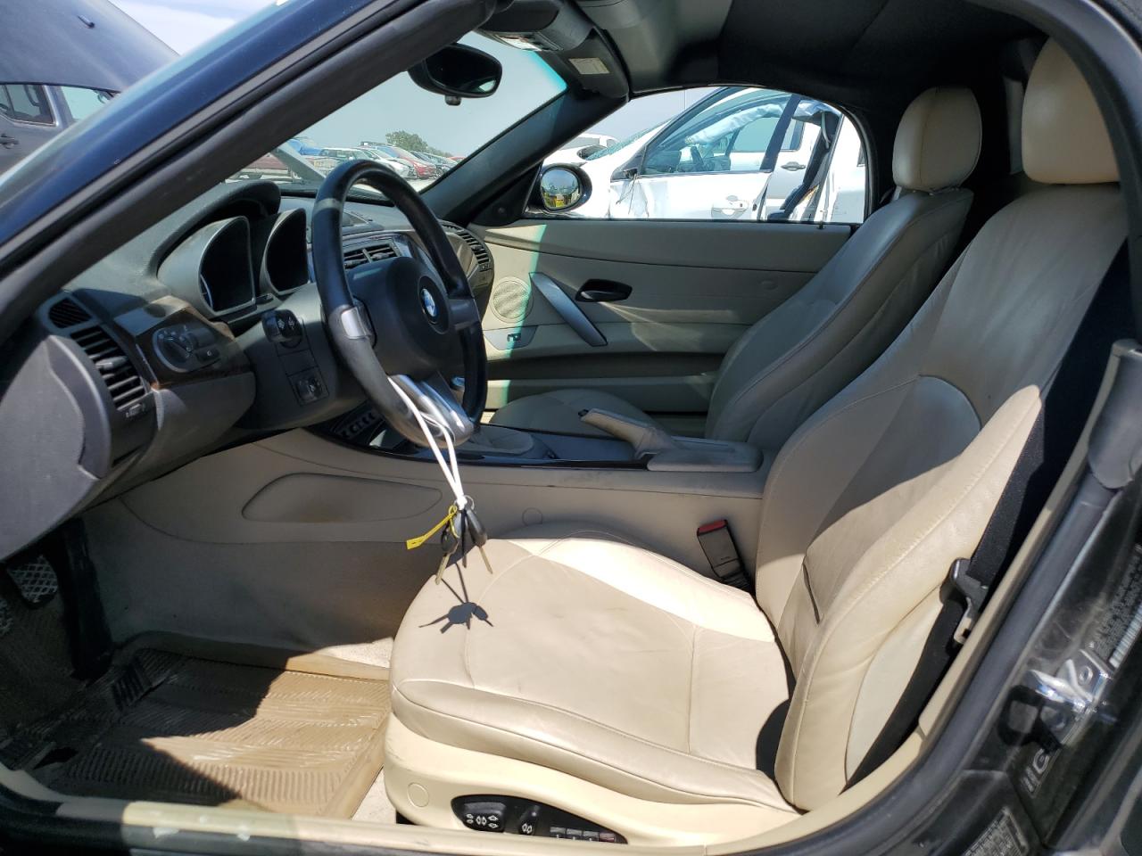 4USBT53453LT22609 2003 BMW Z4 3.0