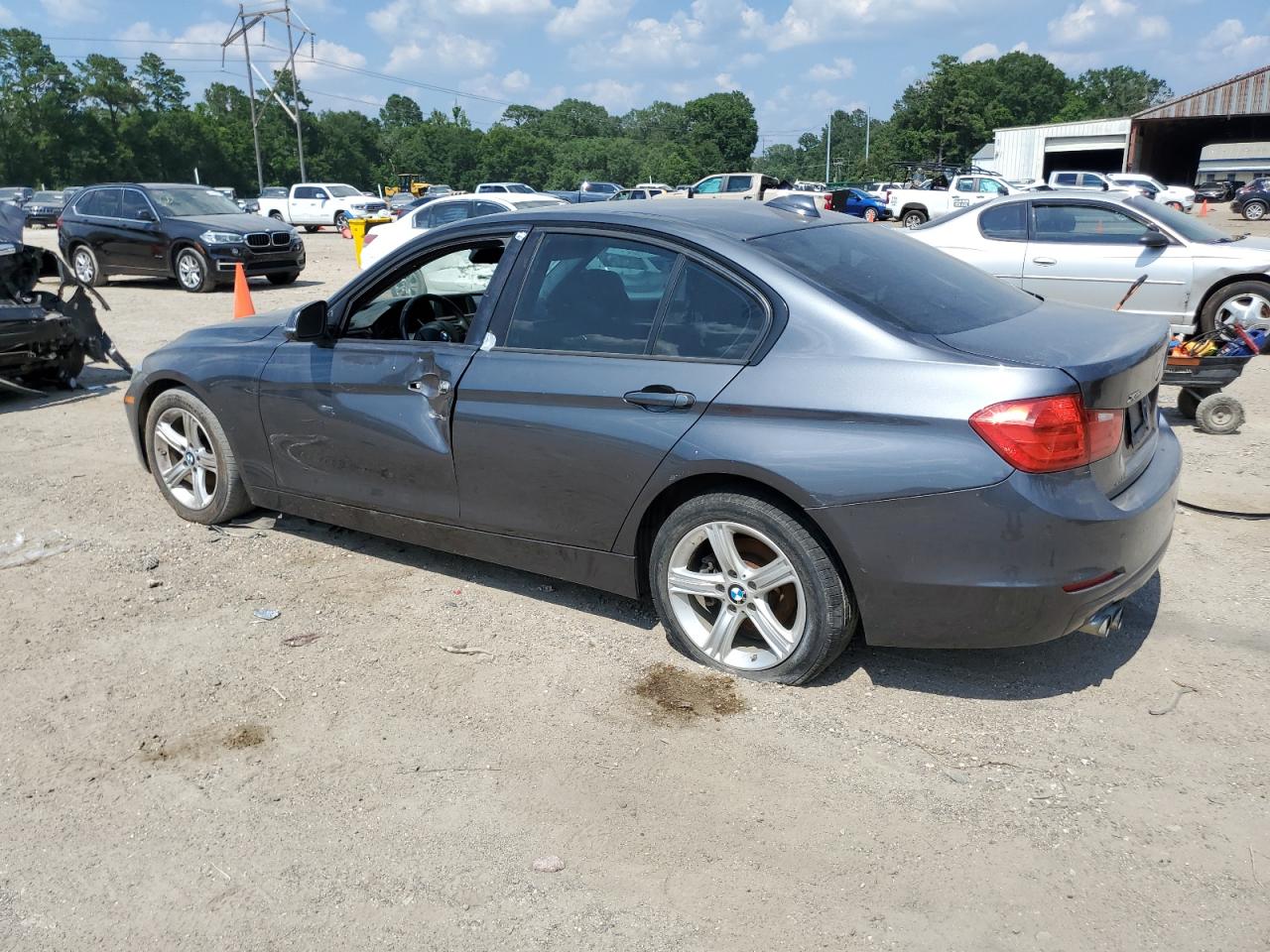 2013 BMW 328 Xi Sulev vin: WBA3B5C53DF590108