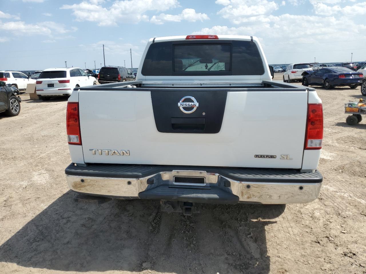 1N6BA0ED5CN311431 2012 Nissan Titan S