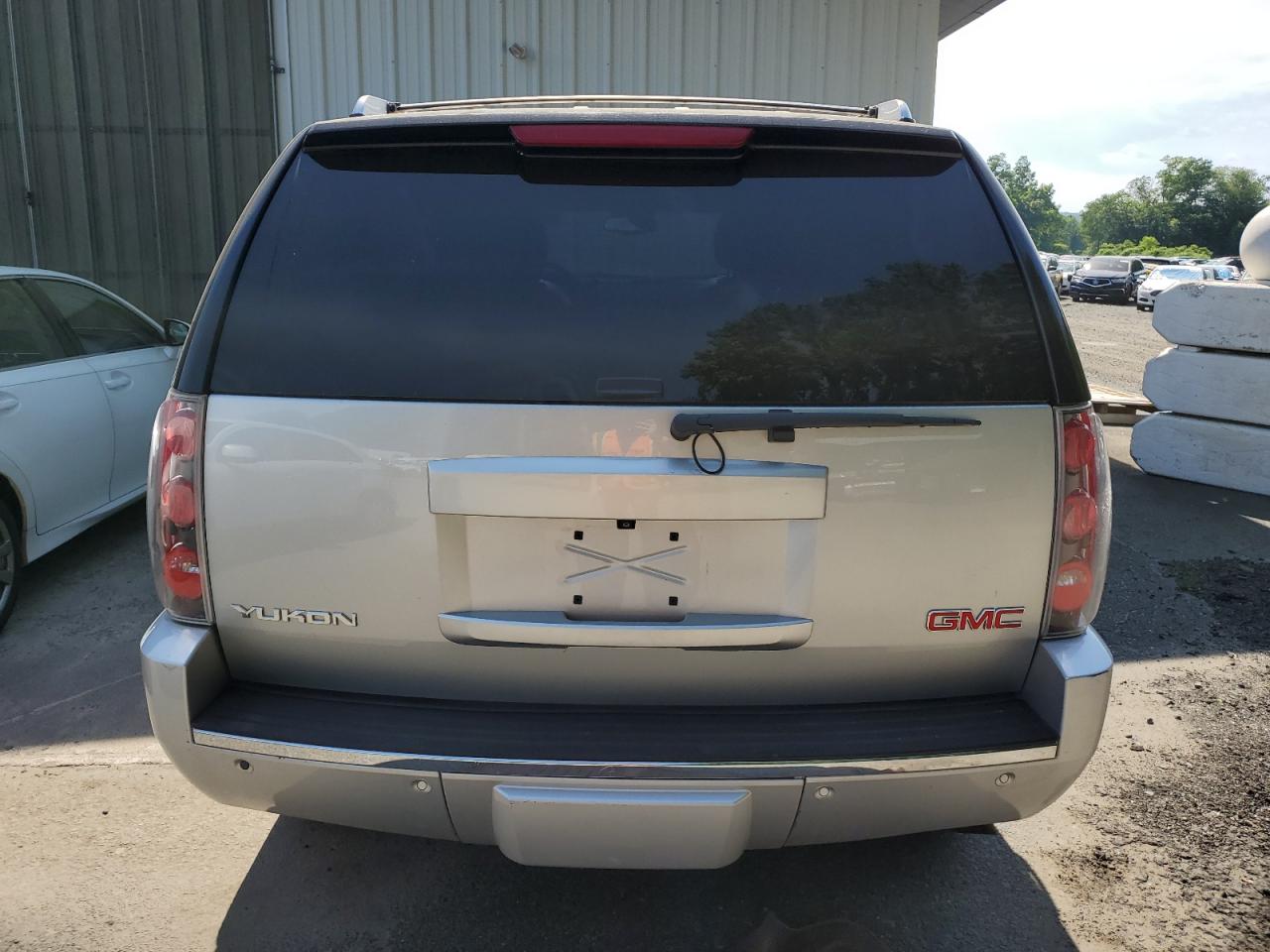 1GKS2EEF0DR259784 2013 GMC Yukon Denali