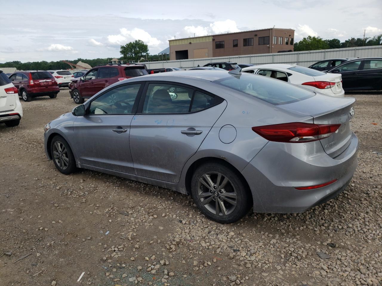 Lot #2741636159 2017 HYUNDAI ELANTRA SE