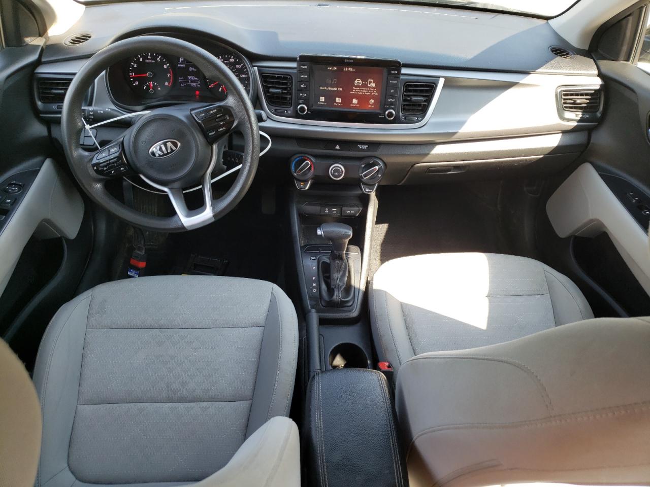 3KPA24AB2KE213726 2019 Kia Rio S