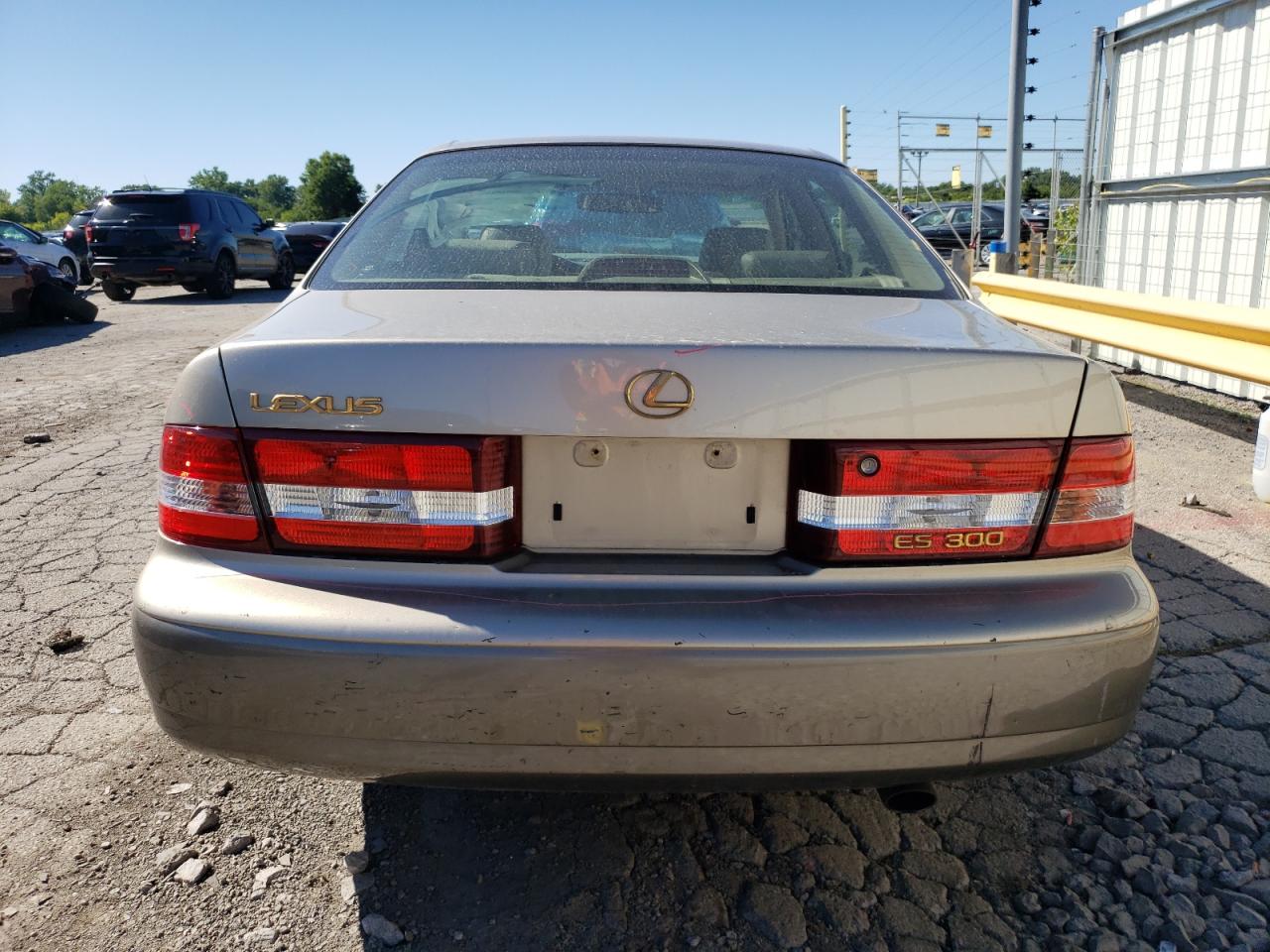 JT8BF28G4Y5102774 2000 Lexus Es 300