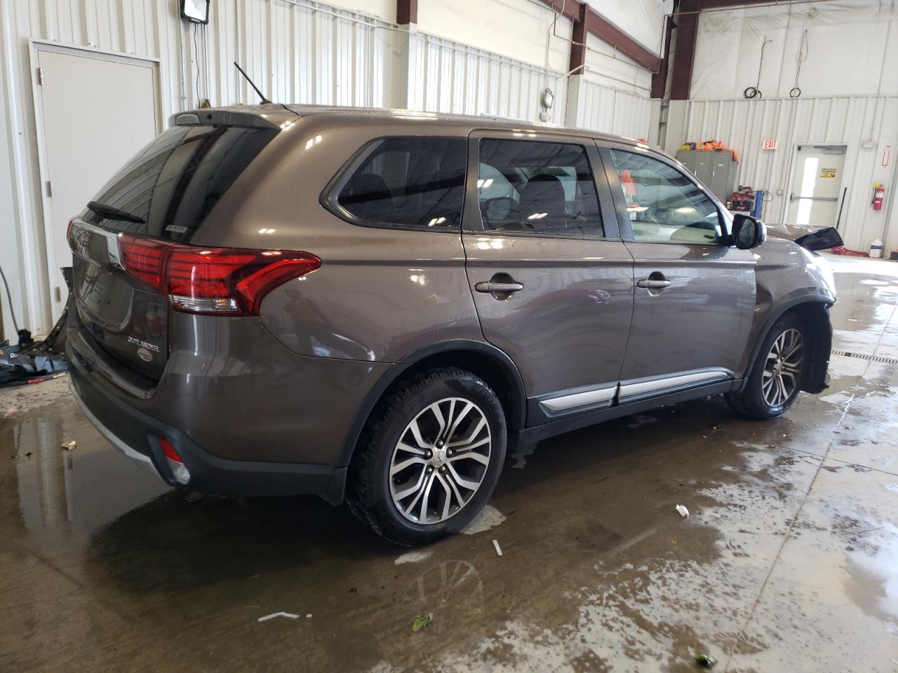 2016 Mitsubishi Outlander Se vin: JA4AZ3A33GZ060973