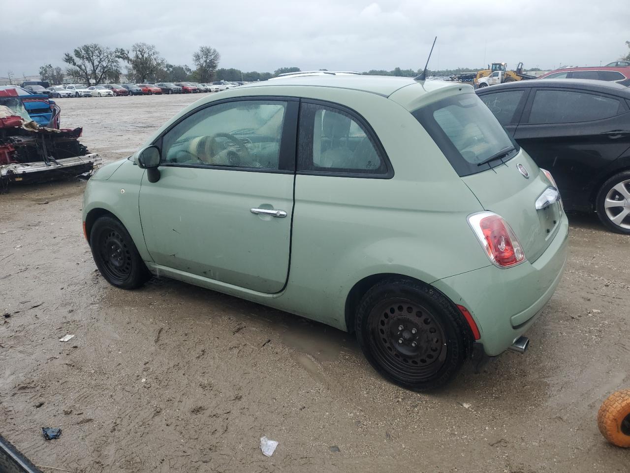 2013 Fiat 500 Pop vin: 3C3CFFAR8DT575729