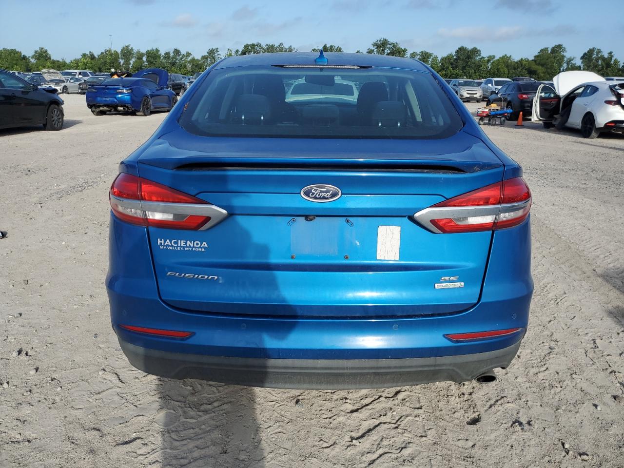 3FA6P0HD0KR103232 2019 Ford Fusion Se