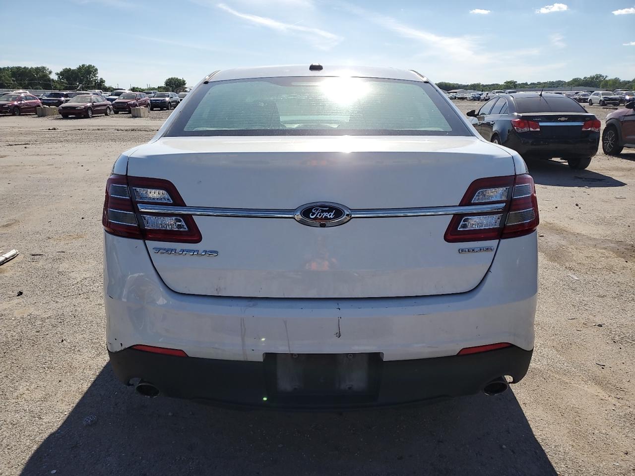 2018 Ford Taurus Se vin: 1FAHP2D83JG126930