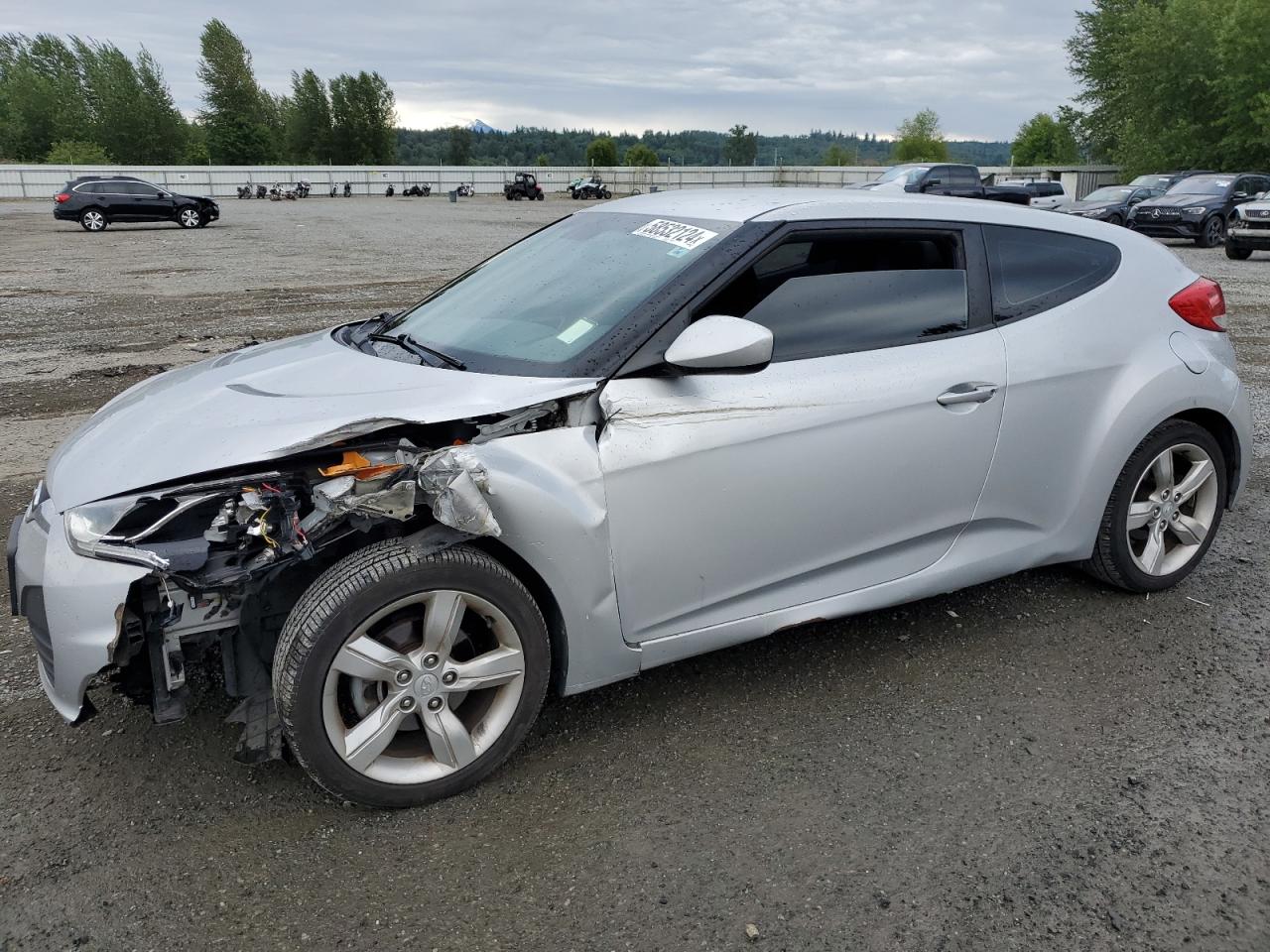 2015 Hyundai Veloster vin: KMHTC6AD4FU236527