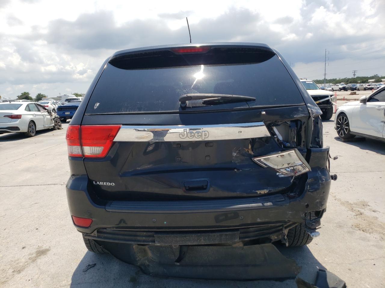 1C4RJEAGXCC275309 2012 Jeep Grand Cherokee Laredo