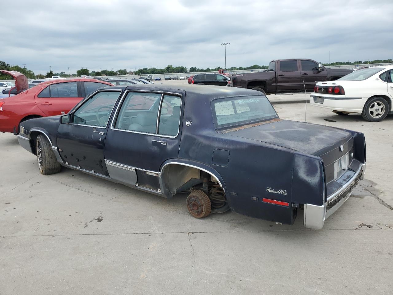 Lot #3038109190 1990 CADILLAC DEVILLE