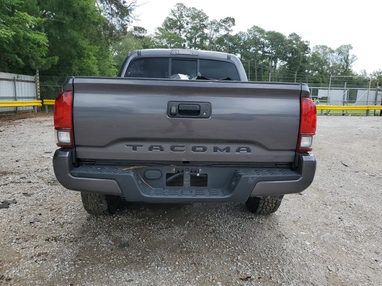 2021 Toyota Tacoma Double Cab vin: 3TYAX5GN5MT033260