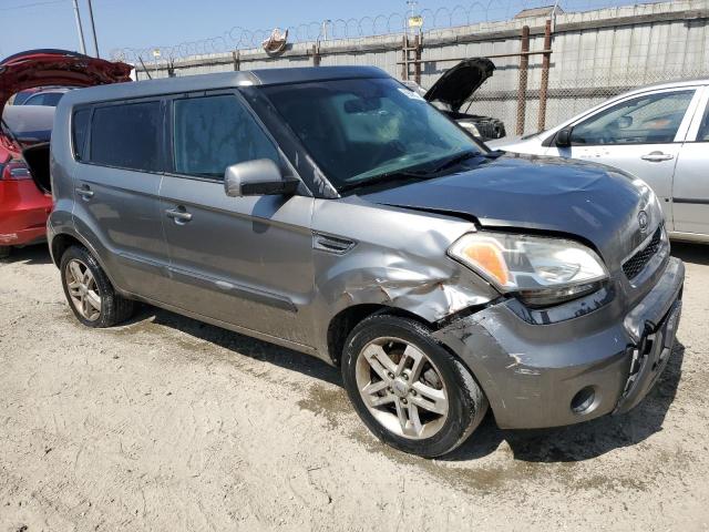 2011 Kia Soul + VIN: KNDJT2A2XB7211014 Lot: 59947044