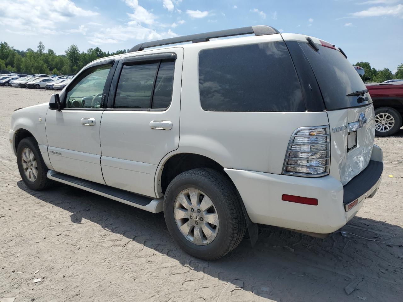 4M2EU47E98UJ07209 2008 Mercury Mountaineer Luxury