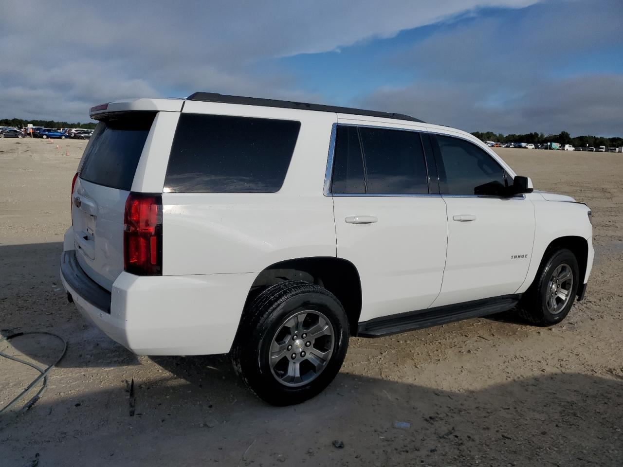 1GNSCAKC5KR251017 2019 Chevrolet Tahoe C1500 Ls