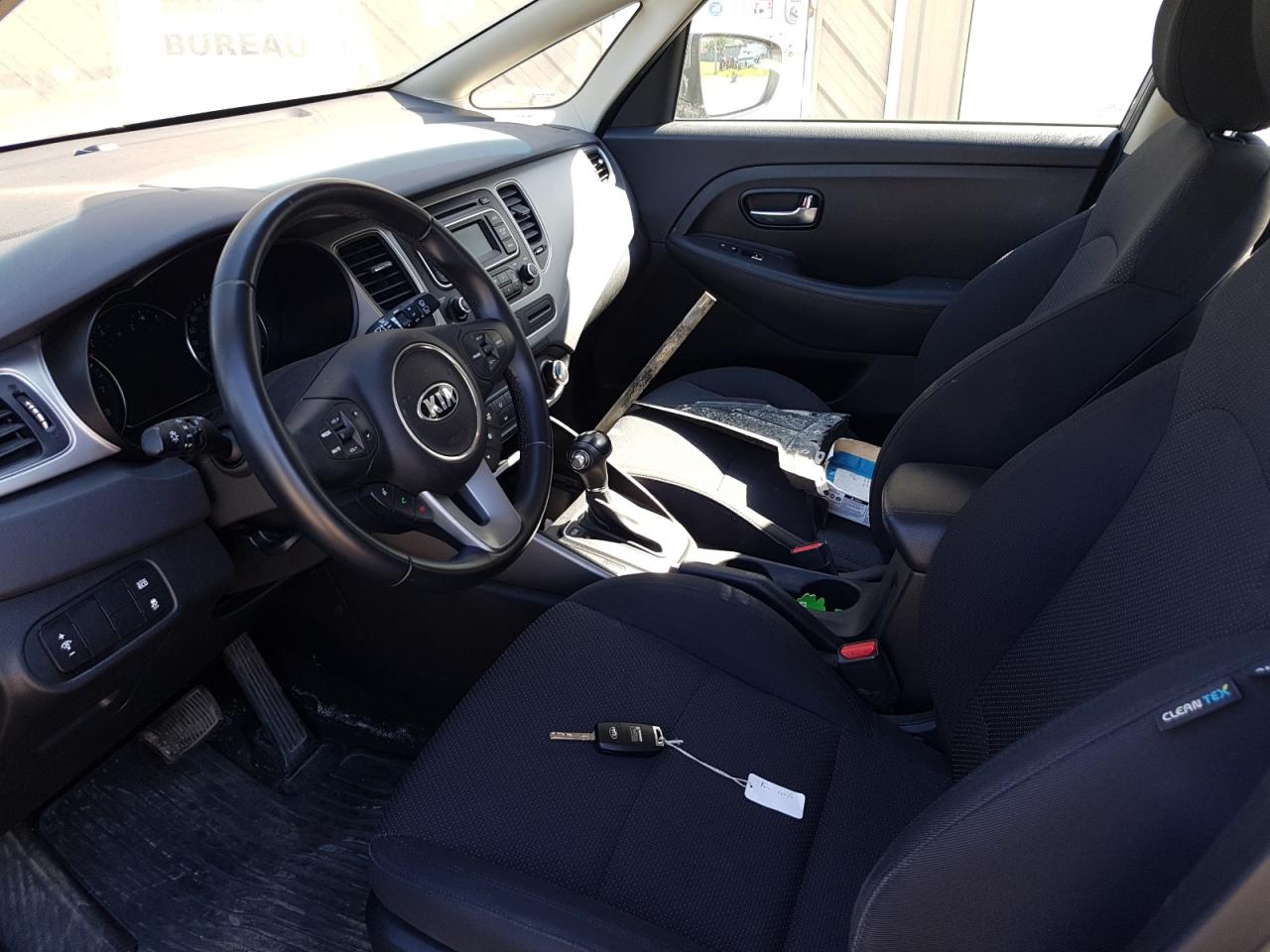 KNAHT8A35F7079132 2015 Kia Rondo