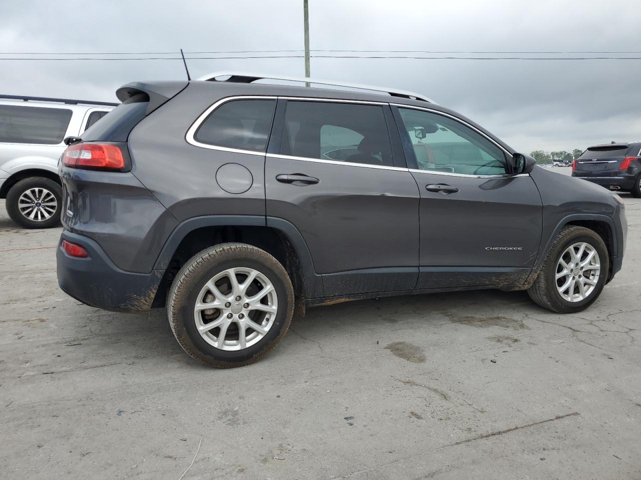 1C4PJLLB7JD511242 2018 Jeep Cherokee Latitude Plus