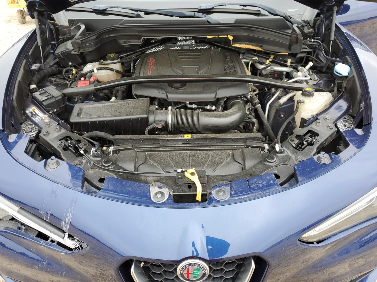 ZASFAKBN7J7B94750 2018 Alfa Romeo Stelvio Ti