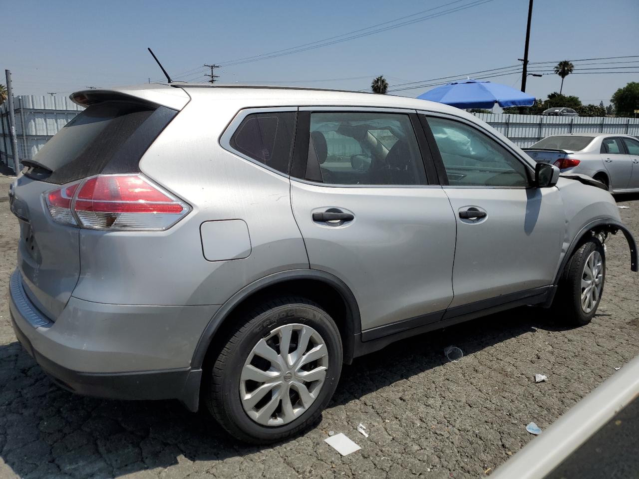 2016 Nissan Rogue S vin: JN8AT2MT5GW030361