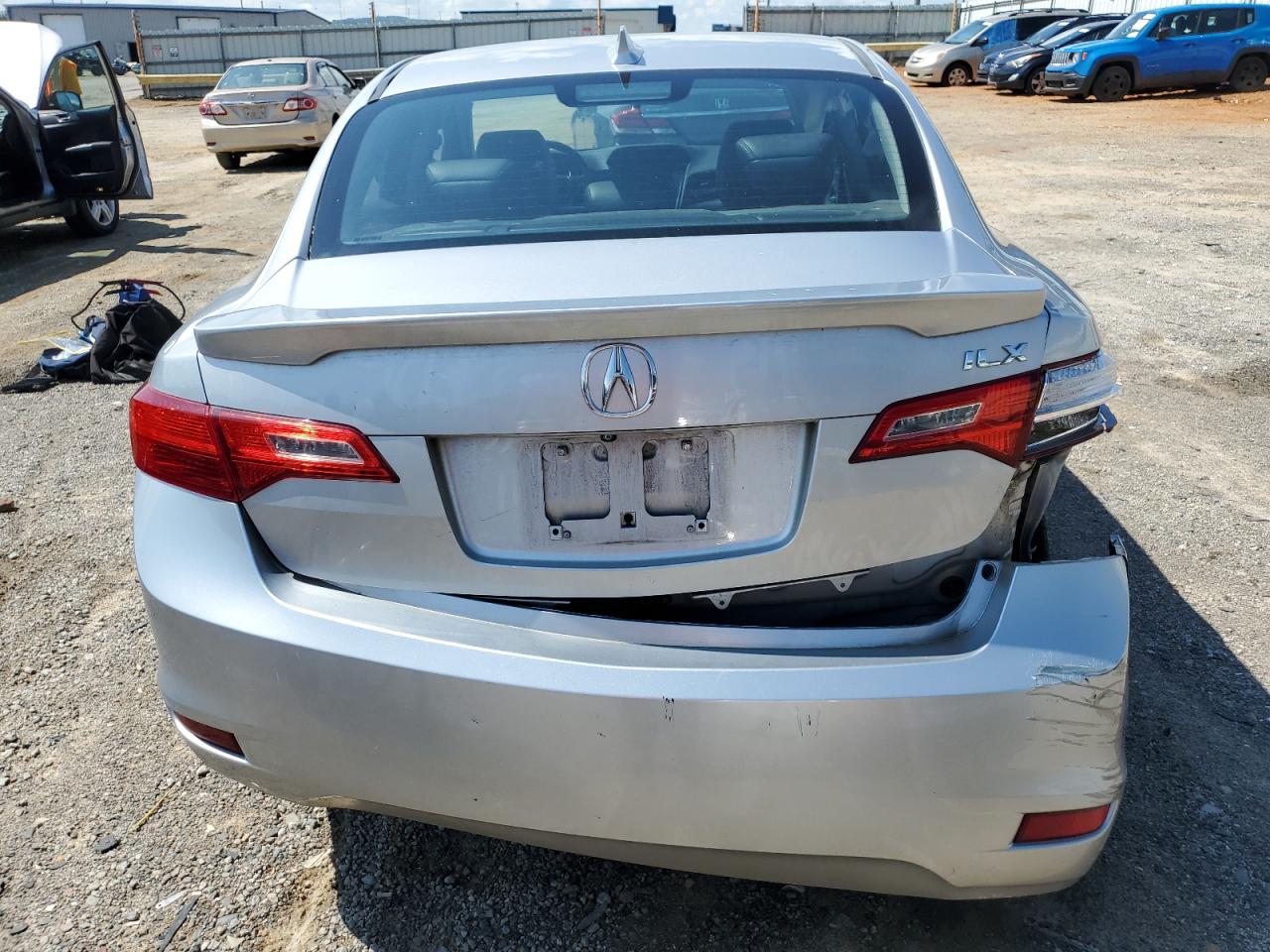 19VDE1F38FE008012 2015 Acura Ilx 20