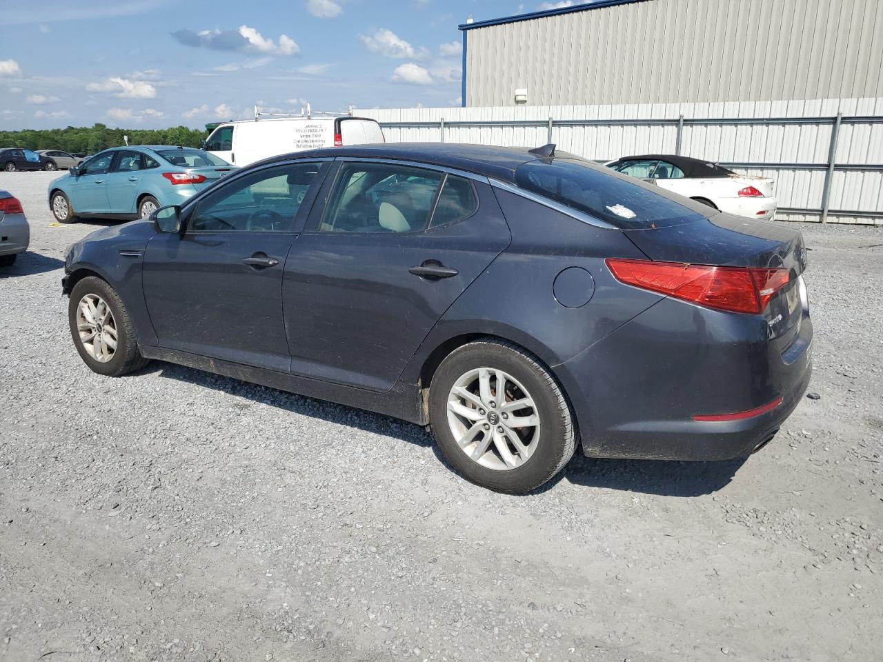 KNAGM4A72B5058068 2011 Kia Optima Lx