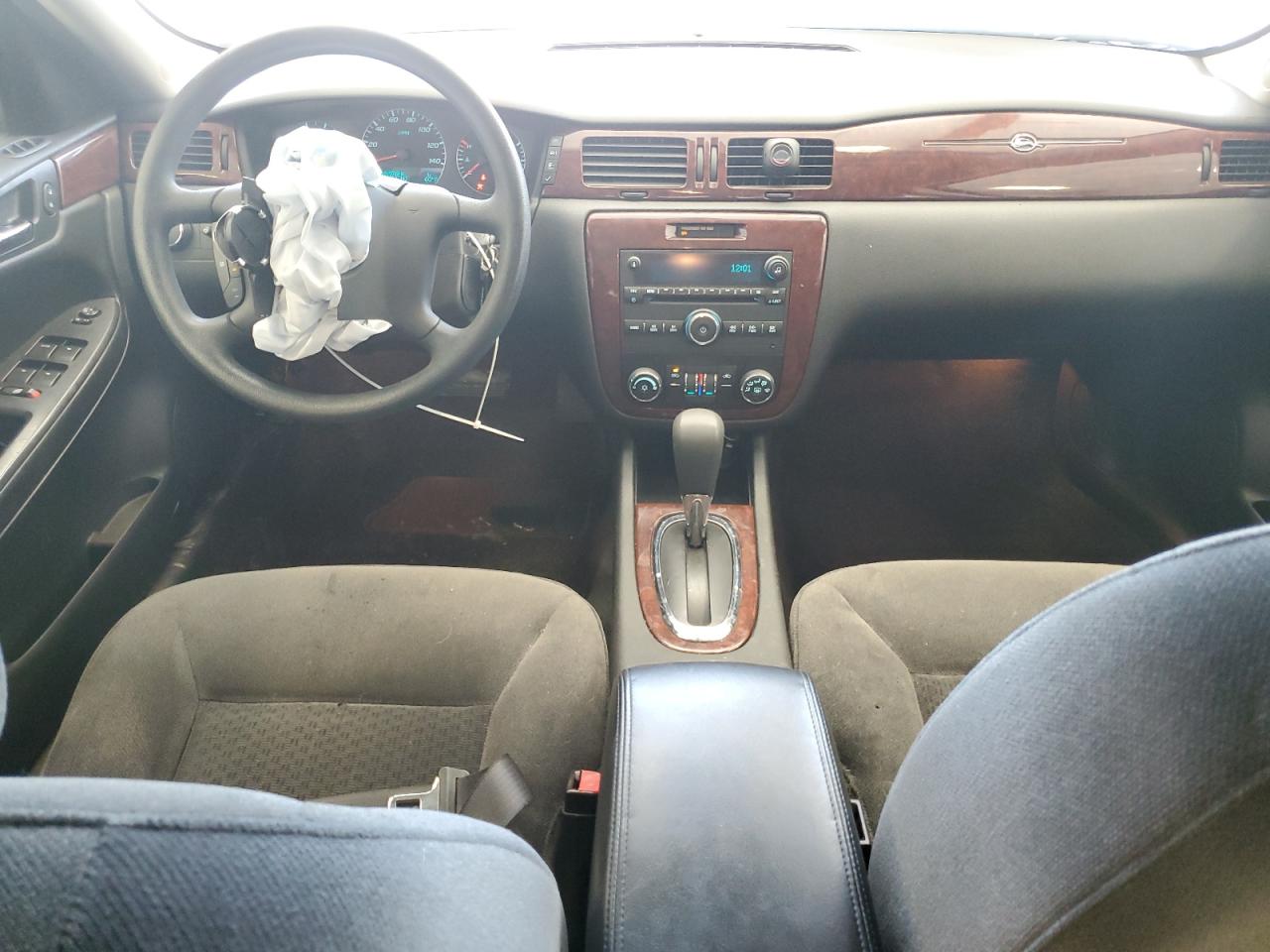 2G1WT58KX89137493 2008 Chevrolet Impala Lt