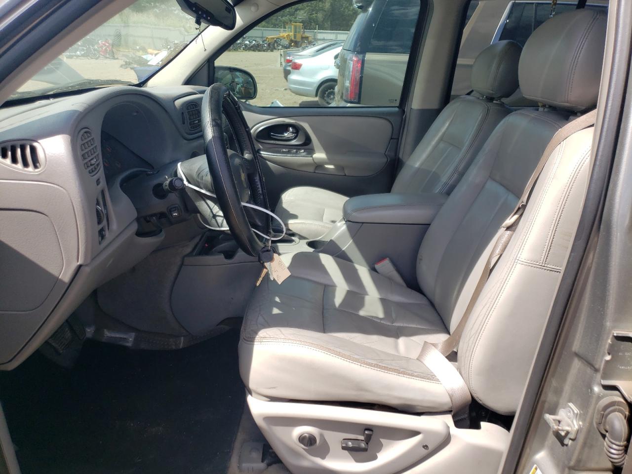 1GNDT13S352227276 2005 Chevrolet Trailblazer Ls