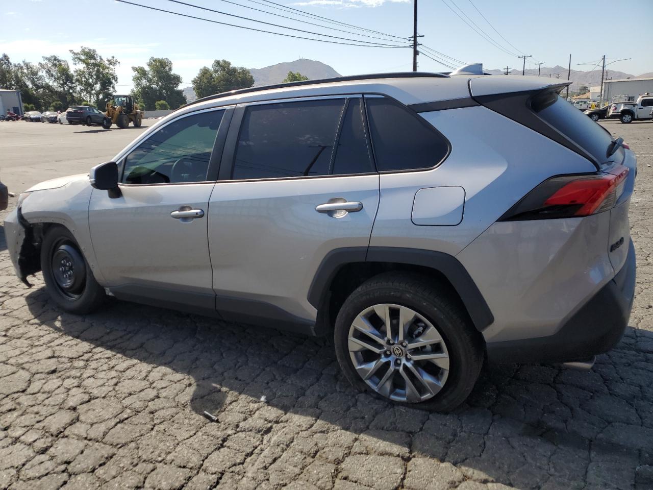 2022 Toyota Rav4 Xle Premium vin: 2T3C1RFV3NC195291