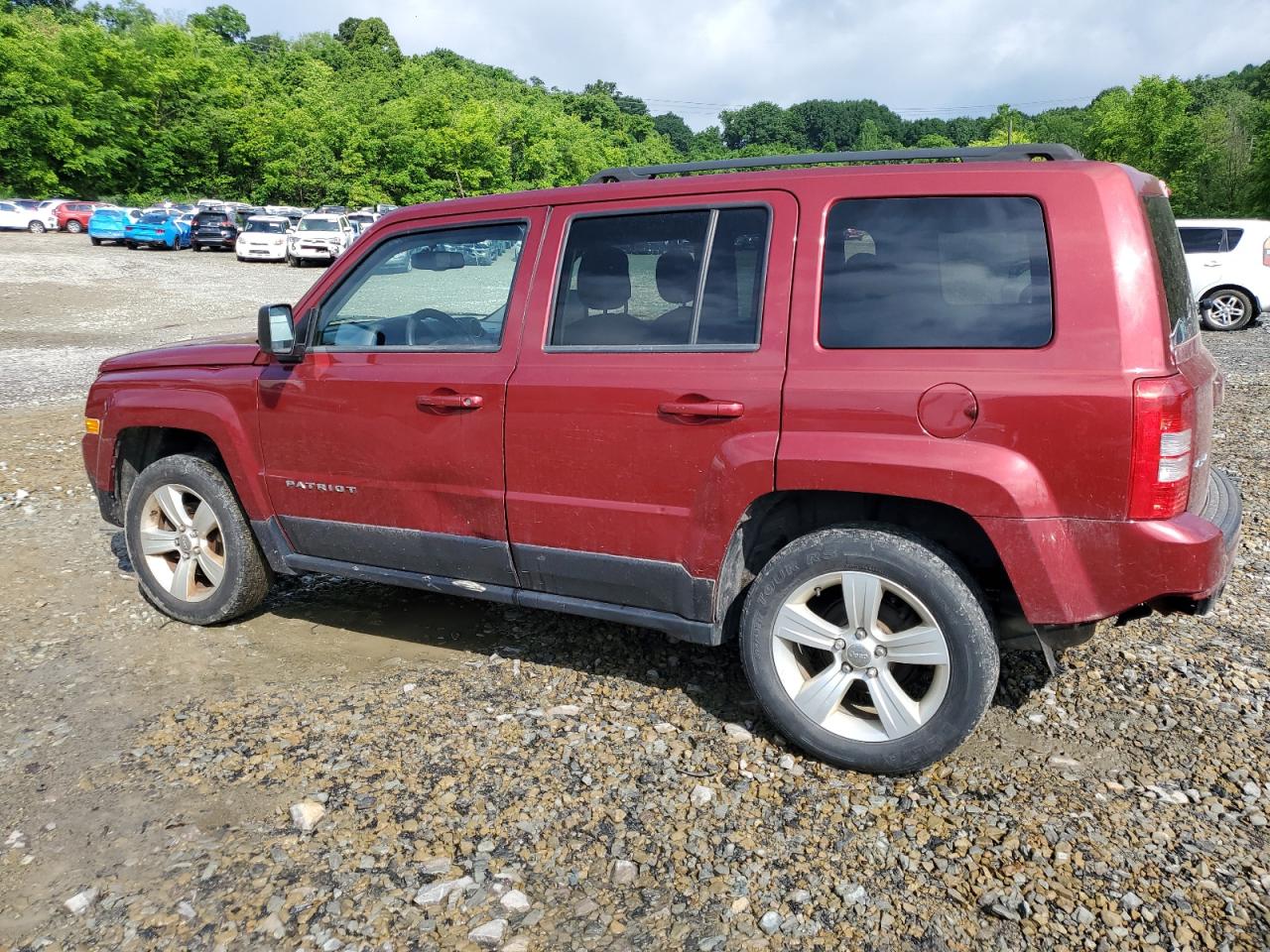 2013 Jeep Patriot Latitude vin: 1C4NJRFB7DD274536