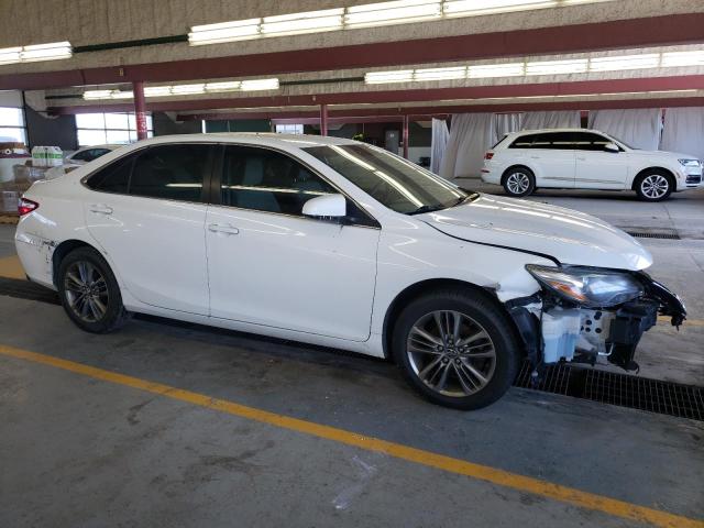 VIN 4T1BF1FK3GU231091 2016 Toyota Camry, LE no.4