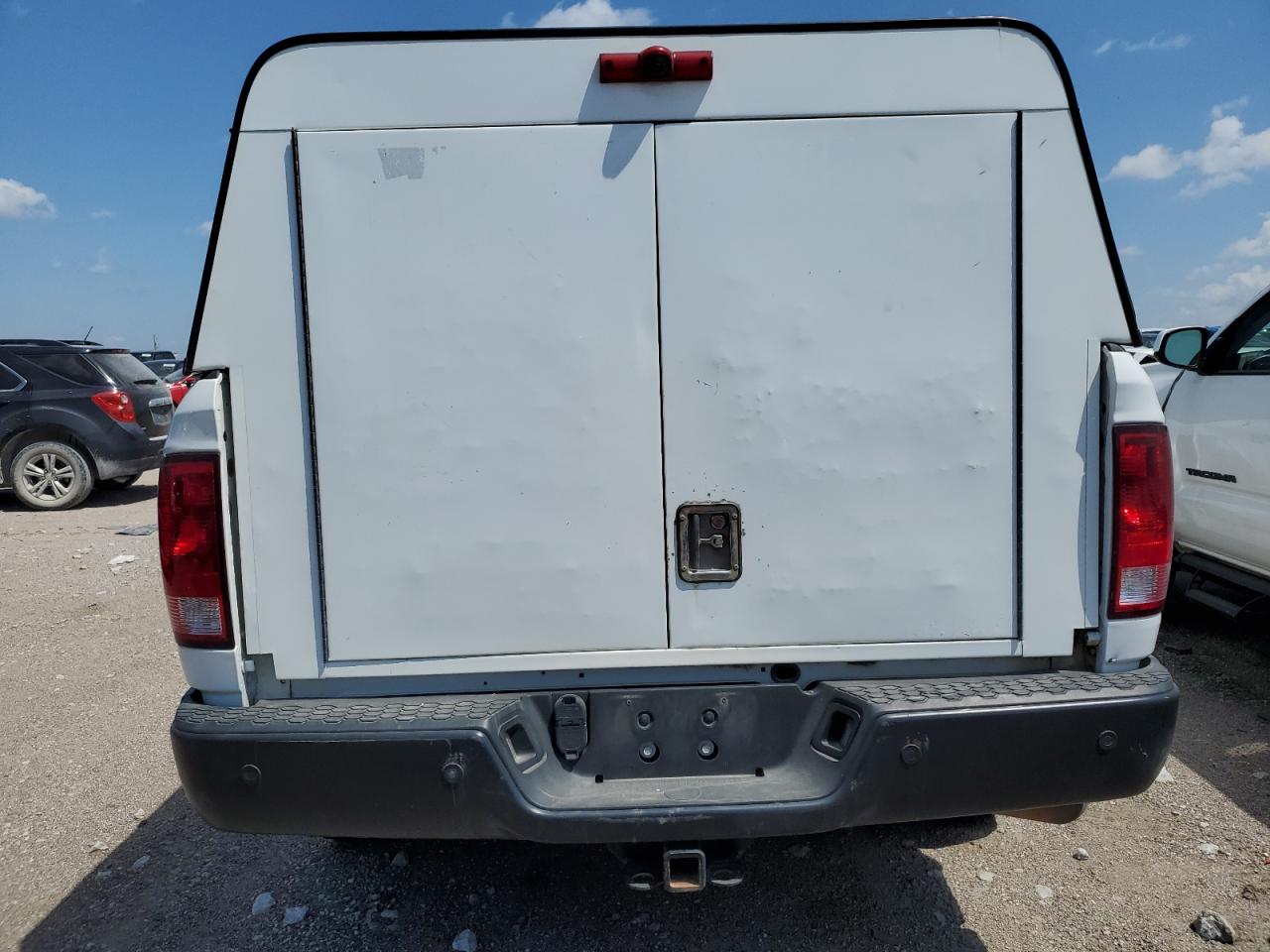 1C6RR7FG0KS583615 2019 Ram 1500 Classic Tradesman