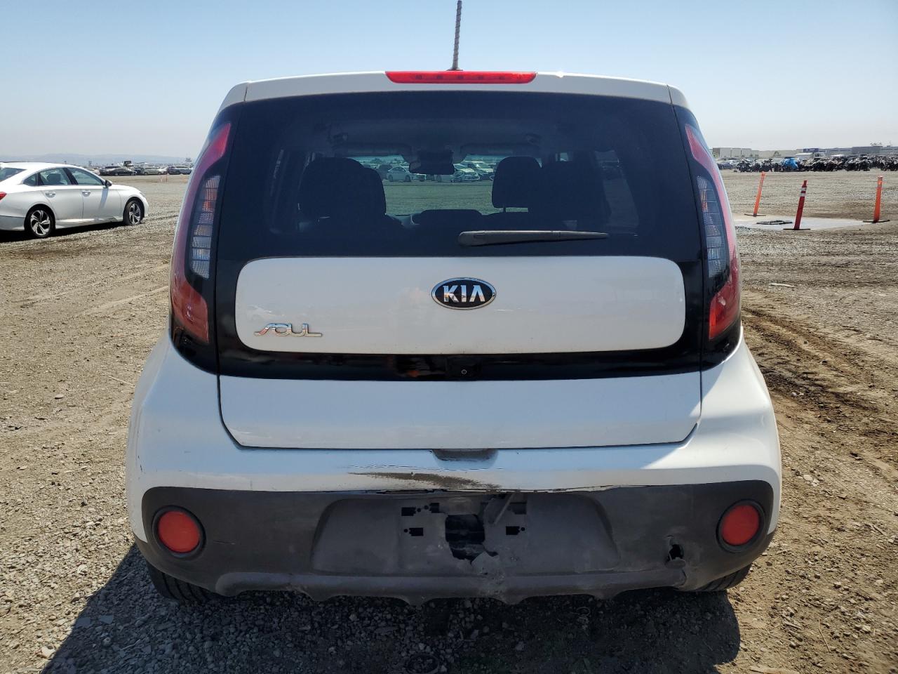 2019 Kia Soul vin: KNDJN2A2XK7660459