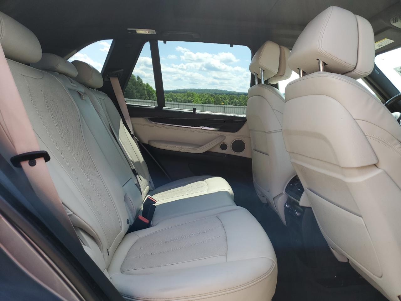5UXKR6C5XJ0U15013 2018 BMW X5 xDrive50I