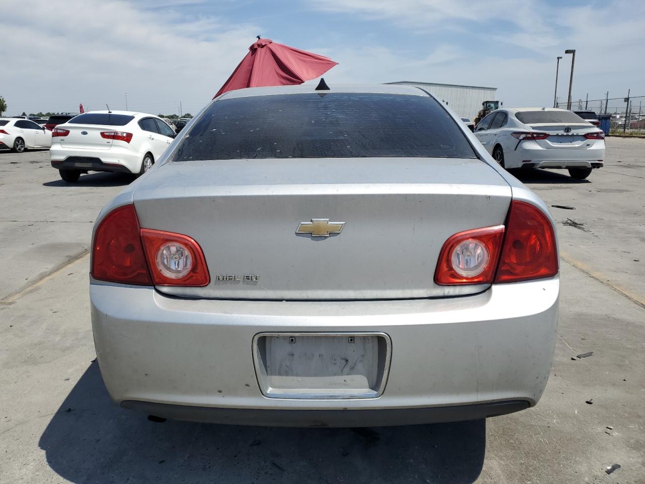 1G1ZC5E01CF318983 2012 Chevrolet Malibu 1Lt