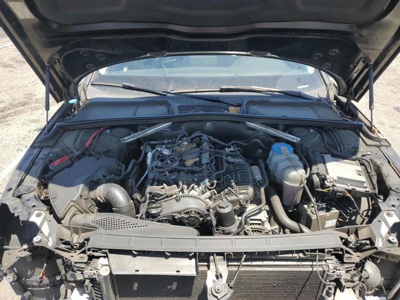 WAULMAF45HN069196 2017 Audi A4 Ultra Premium Plus