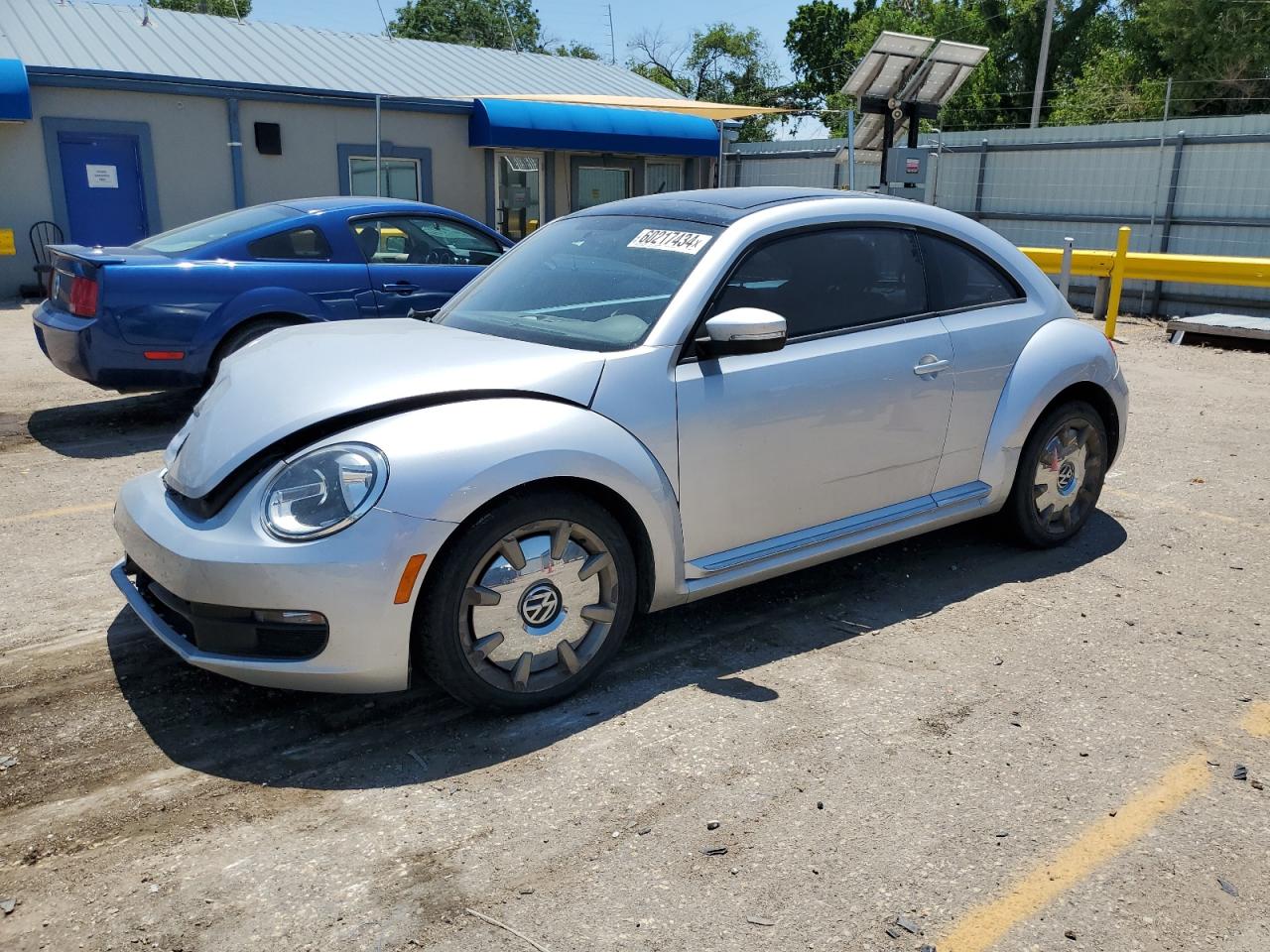 2013 Volkswagen Beetle vin: 3VWHP7ATXDM656870